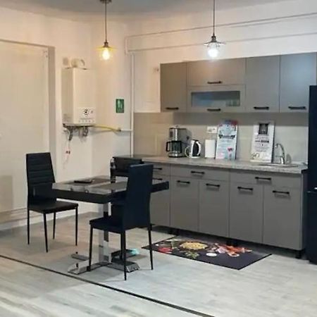 Chic Apartament Complex Inamstro Iasi Exterior photo